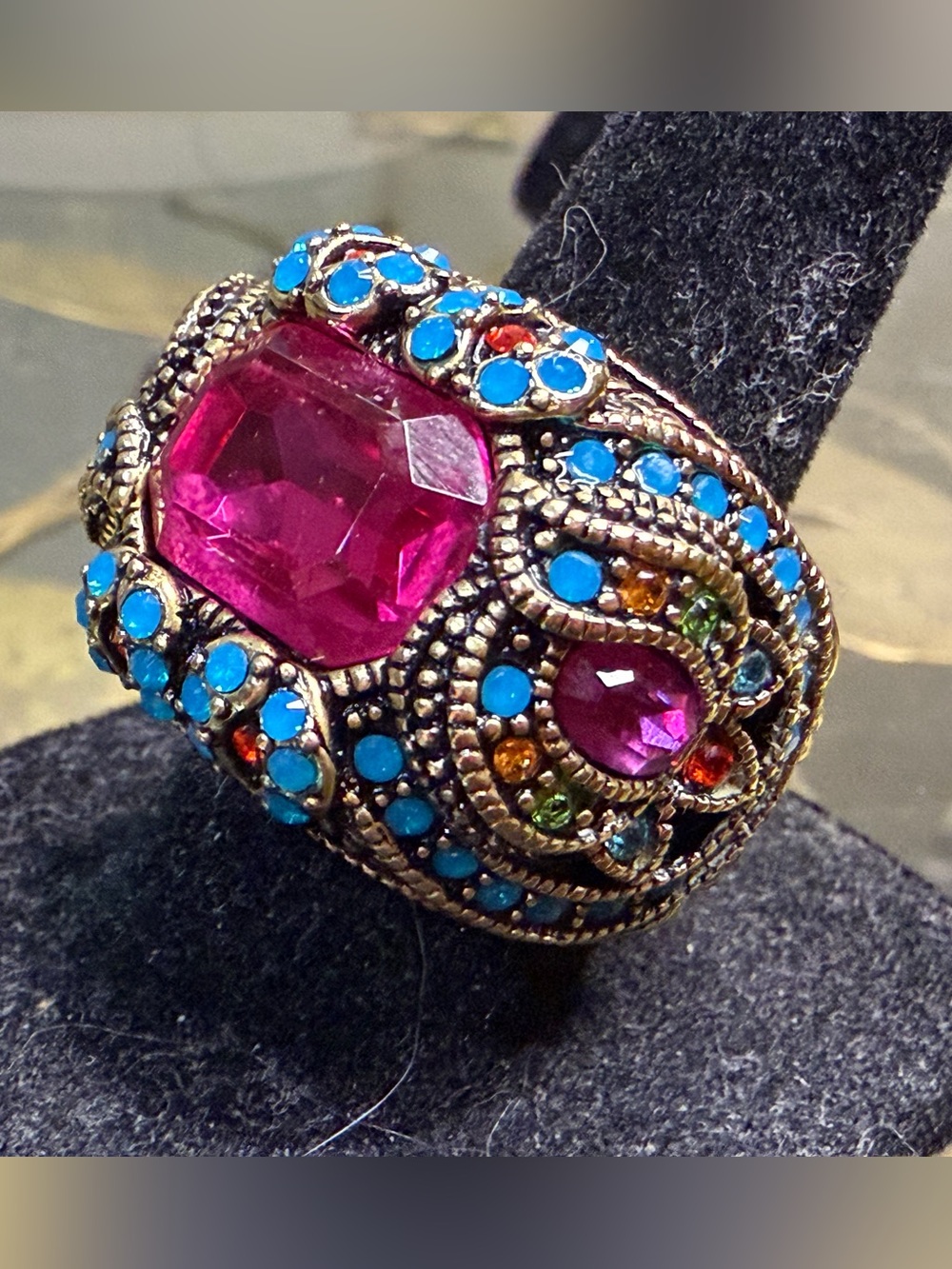Heidi Daus -“Bohemian Rhapsody” Jeweled Cocktail Ring *Size 7